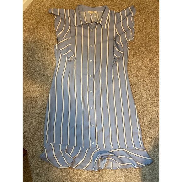 Gilli Dresses & Skirts - NWT blue & white striped collared sleeveless dress